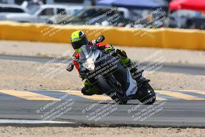 media/Apr-10-2022-SoCal Trackdays (Sun) [[f104b12566]]/Turn 2 (1135am)/